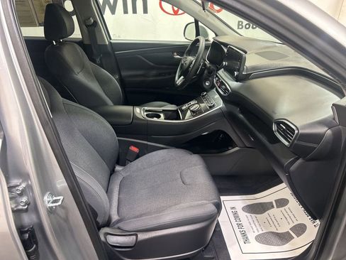 Used 2023 Hyundai Santa Fe SE image 12