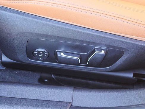 New 2026 BMW 330i Sedan w/ M Sport Package image 21