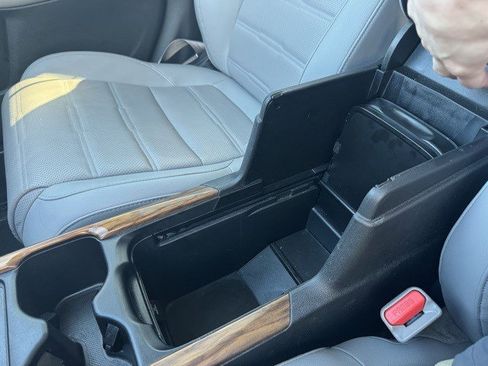 Used 2021 Honda CR-V Touring image 24