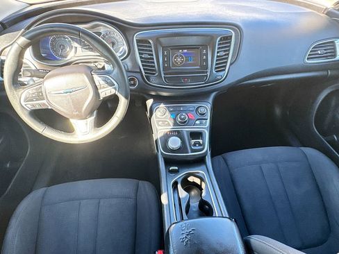 Used 2016 Chrysler 200 Limited image 24
