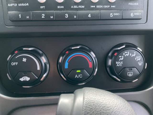Used 2008 Honda Element EX image 11