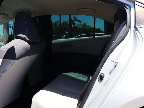Used 2022 Toyota Corolla LE w/ Carpet Mat Package (TMS) FWD image 32