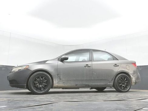 Used 2013 Kia Forte EX w/ Fuel Economy Pkg image 29