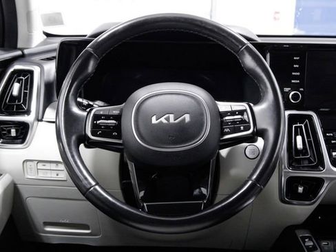 Used 2022 Kia Sorento SX Prestige w/ Panoramic Sunroof Package image 15