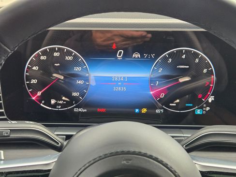 Used 2024 Mercedes-Benz GLS 450 4MATIC image 24