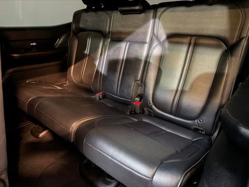 Used 2022 Jeep Wagoneer Series II w/ Premium Group I image 39