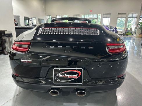 Used 2017 Porsche 911 Carrera image 31