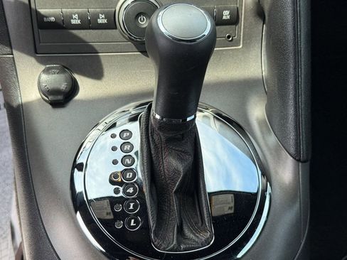 Used 2007 Pontiac Solstice GXP w/ Premium Package RWD image 18