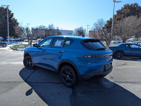 Used 2023 Dodge Hornet GT w/ GT Blacktop Package image 7