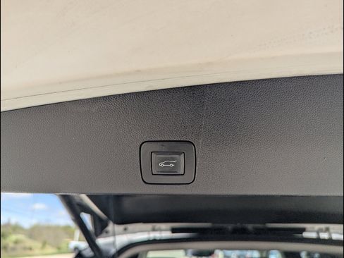 Used 2023 Buick Encore GX Select w/ Sport Touring Package image 21