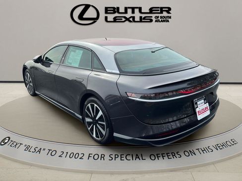 Used 2023 Lucid Air Touring image 4