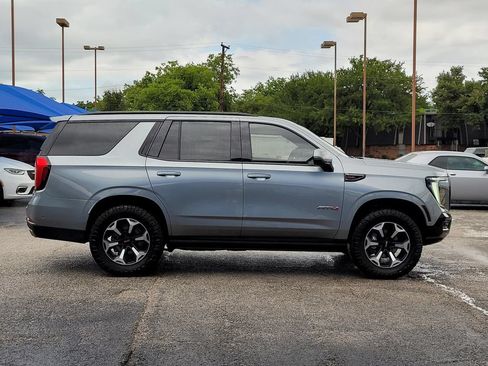 Used 2025 GMC Yukon AT4 Ultimate w/ LPO, Floor Liner Package AWD/4WD image 7