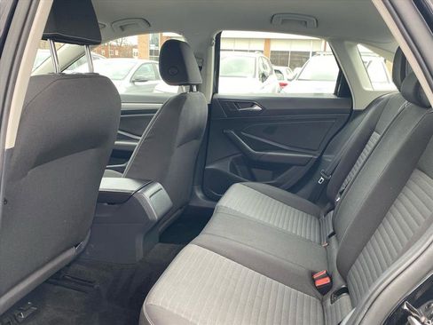 Used 2023 Volkswagen Jetta S image 18