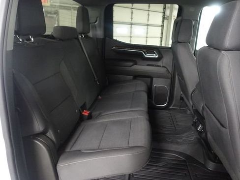Used 2023 GMC Sierra 1500 SLE AWD/4WD image 24