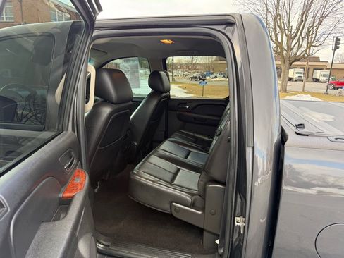 Used 2011 Chevrolet Silverado 2500 LTZ w/ LTZ Plus Package image 6