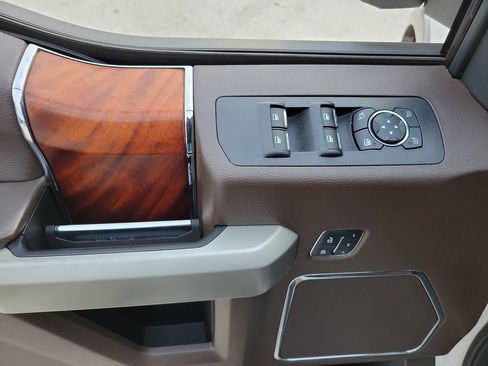 Used 2017 Ford F150 King Ranch w/ Equipment Group 601A Luxury image 22