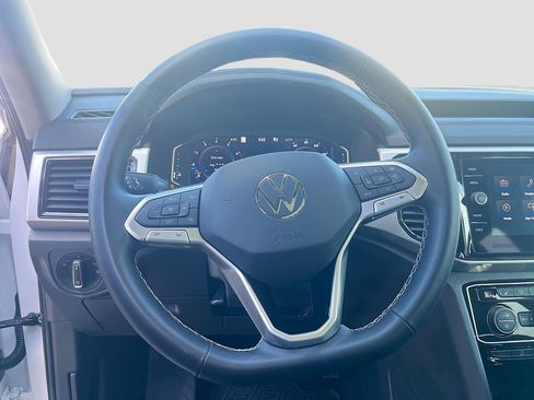 Used 2023 Volkswagen Atlas SEL image 11