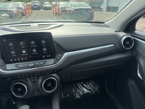 Used 2025 Chevrolet Blazer LT image 35