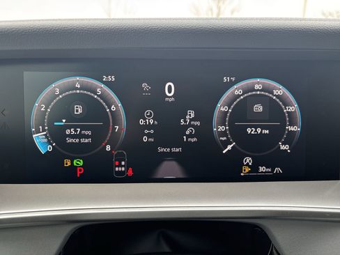 New 2026 Volkswagen Tiguan SE AWD/4WD image 15