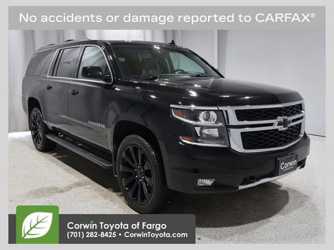 Used 2018 Chevrolet Suburban LT image 1