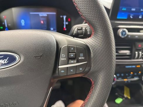 Used 2025 Ford Escape ST-Line image 24