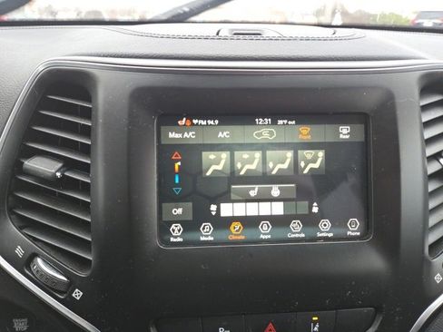 Used 2021 Jeep Cherokee Latitude Lux image 8