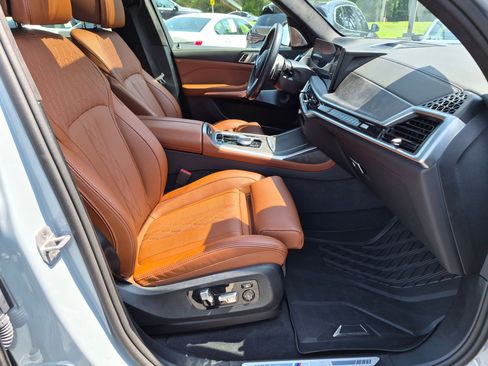 Used 2026 BMW X7 M60i AWD/4WD image 40