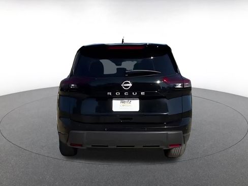 Used 2025 Nissan Rogue SV image 12