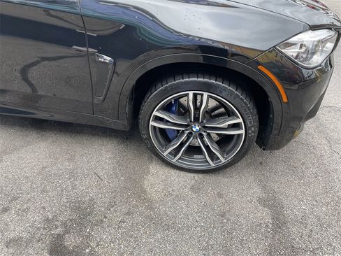 Used 2017 BMW X6 M image 11