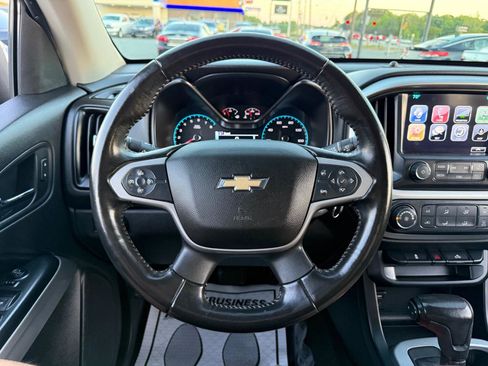 Used 2017 Chevrolet Colorado LT w/ LT Convenience Package image 15