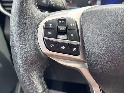 Certified 2024 Ford Explorer XLT w/ Equipment Group 202A image 20