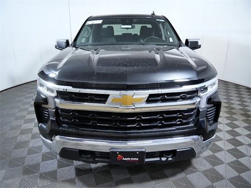 Used 2024 Chevrolet Silverado 1500 LT image 3