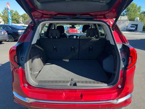 Used 2019 GMC Terrain Denali w/ Advanced Safety Package AWD/4WD image 7