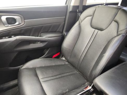 Used 2023 Kia Sorento SX FWD image 17