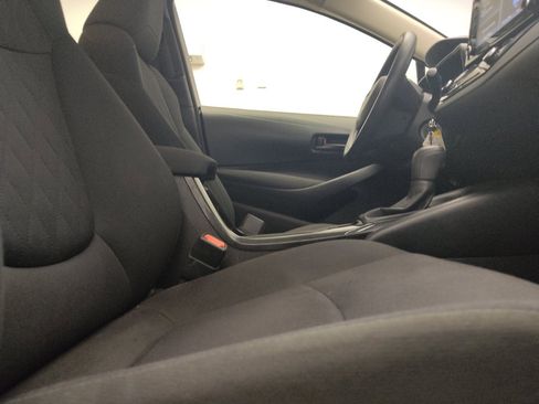 Used 2022 Toyota Corolla LE FWD image 21