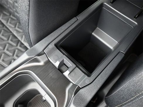 New 2026 Nissan Kicks SV w/ Illumination Package image 31