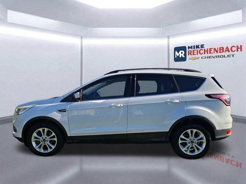 Used 2017 Ford Escape SE w/ Equipment Group 201A FWD image 7
