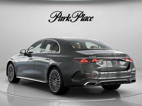 New 2026 Mercedes-Benz E 350 4MATIC Sedan image 13
