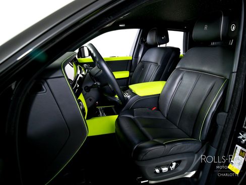 Used 2019 Rolls-Royce Phantom Sedan image 13