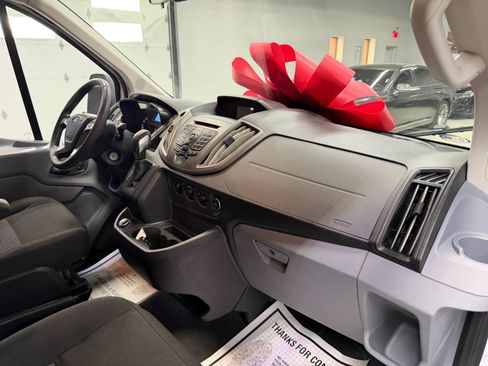 Used 2018 Ford Transit 150 XL RWD image 29