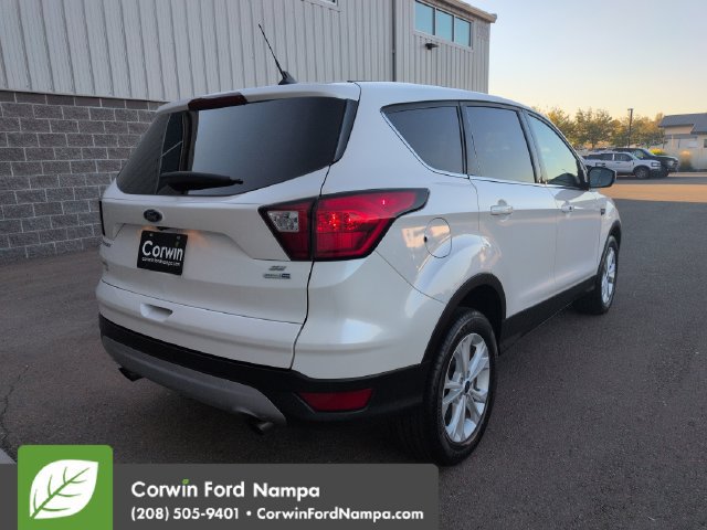 Used 2019 Ford Escape SE AWD/4WD image 3