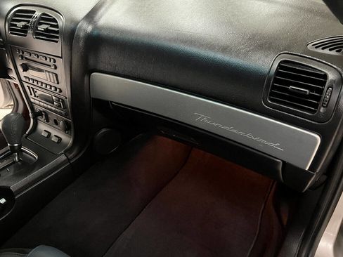 Used 2005 Ford Thunderbird Deluxe image 90