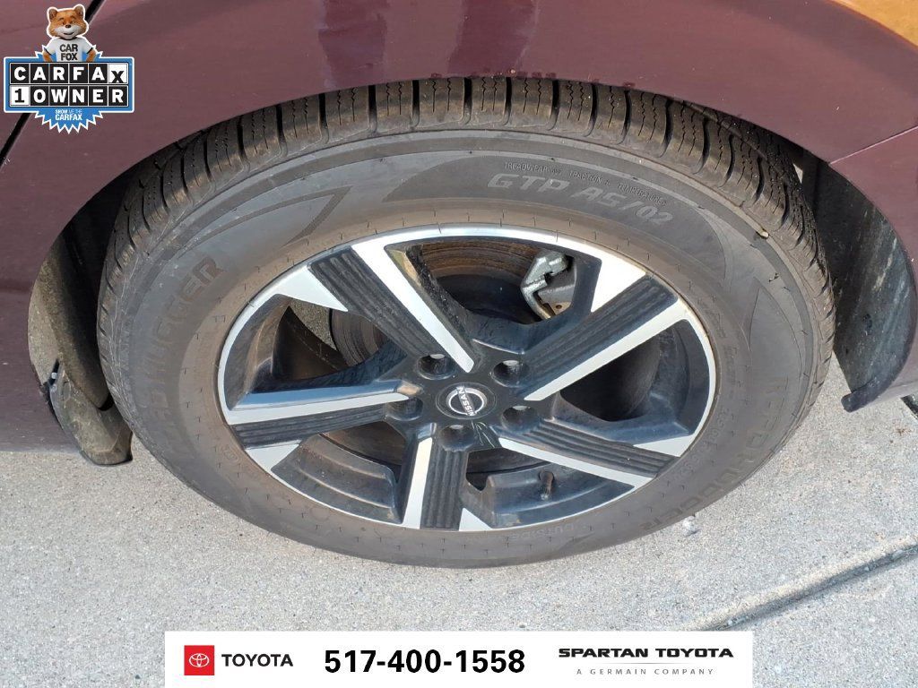 Used 2025 Nissan Sentra SV FWD image 11