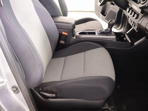 Used 2021 Toyota Tacoma TRD Off-Road image 13