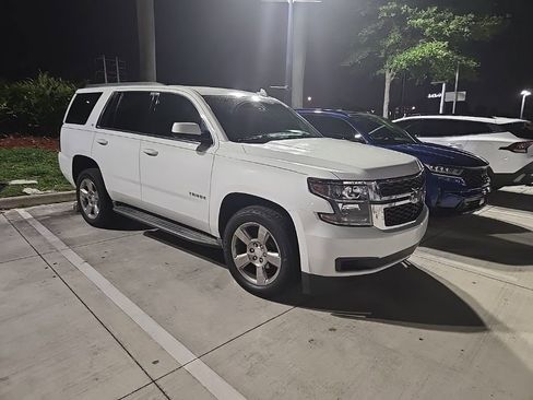 Used 2016 Chevrolet Tahoe LT image 2