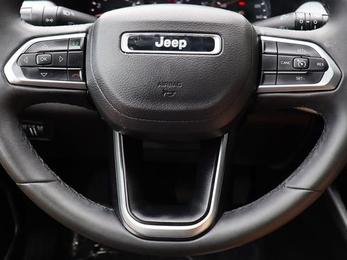 Used 2024 Jeep Compass Latitude AWD/4WD image 55