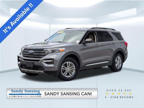 Used 2021 Ford Explorer XLT w/ Equipment Group 202A AWD/4WD image 1