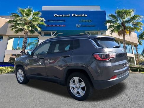 Used 2022 Jeep Compass Latitude FWD image 7