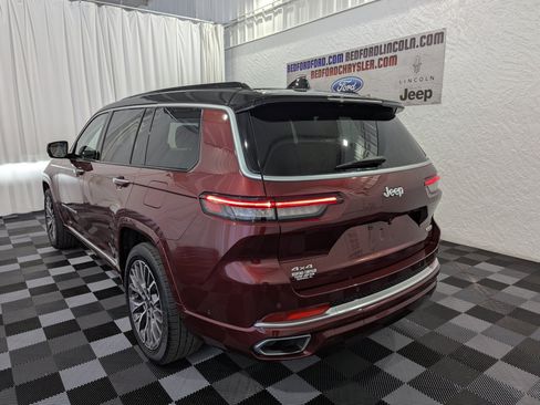 Used 2025 Jeep Grand Cherokee L Summit AWD/4WD image 11