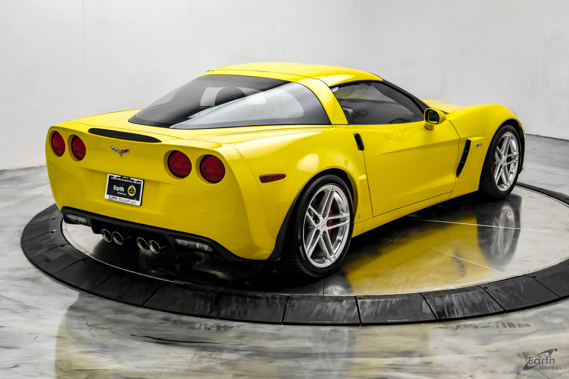 Used 2007 Chevrolet Corvette Z06 w/ Preferred Equipment Group RWD image 19